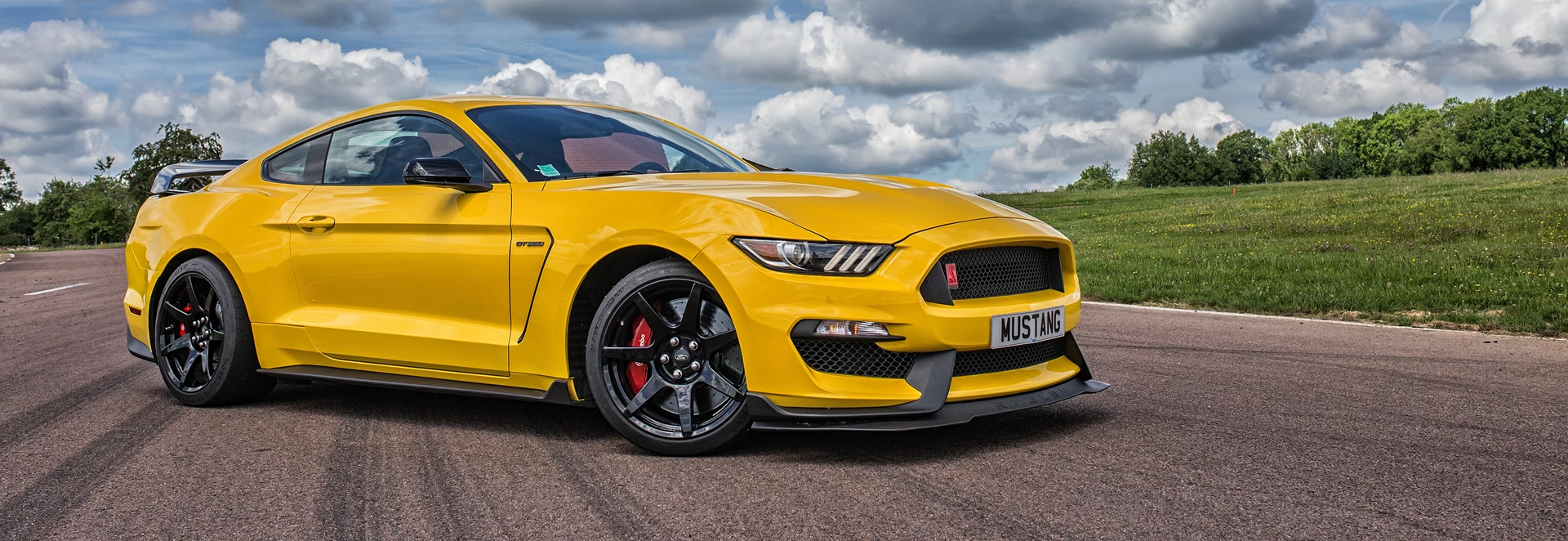 2017 Shelby GT350R Mustang Review